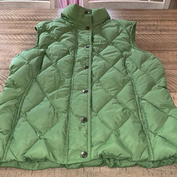LL Bean 🫘 Quilted 2 Pocket Snap 🫰 up Vest with warm collar perfect for 🍁 ⛄️ - Picture 3 of 17